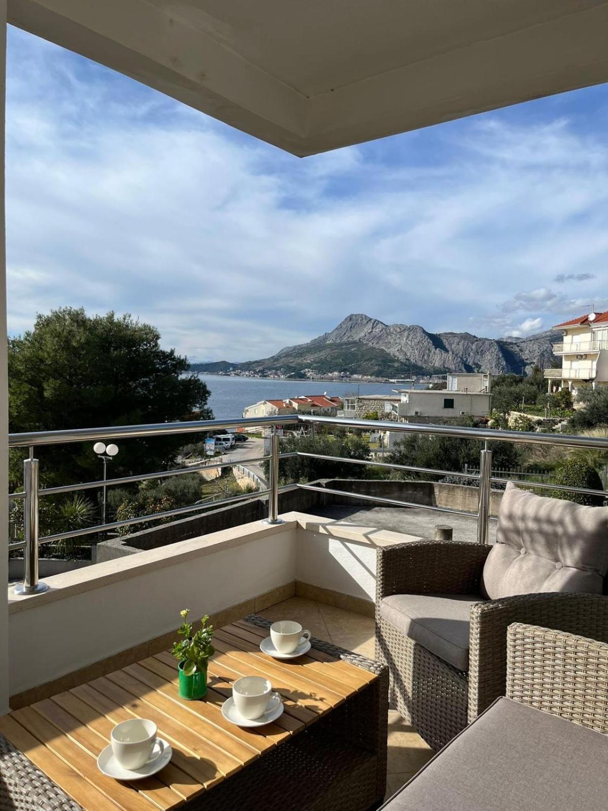 Apartment Ines Omiš Extérieur photo